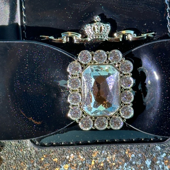 Brighton Purse “My Flat In London” 9”x6”x4.25” Adjustable Chain Strap - Picture 14 of 14